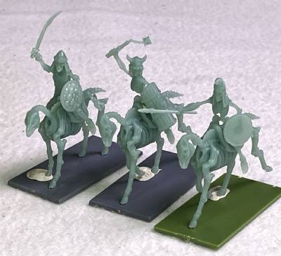 Skeleton Cavalry with bases (3)